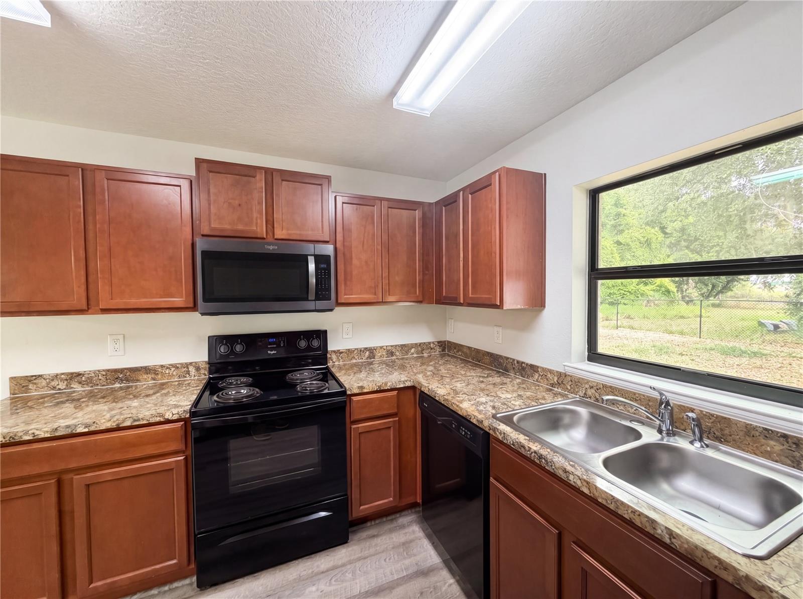 TAVARES CHELSEA OAKS SOUTH - Residential