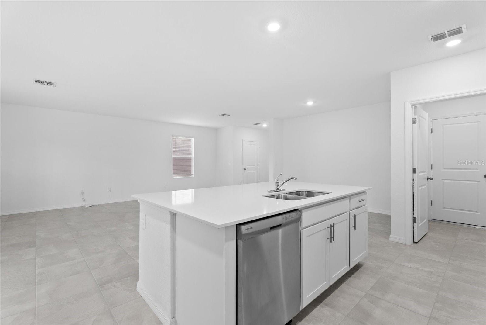 AURORA SUB - Residential