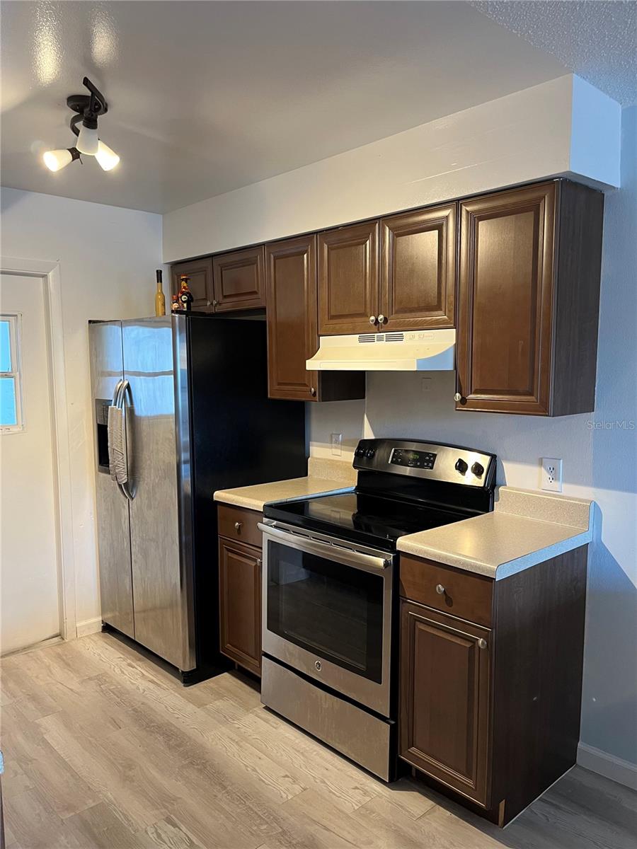 MEADOW COVE - Residential