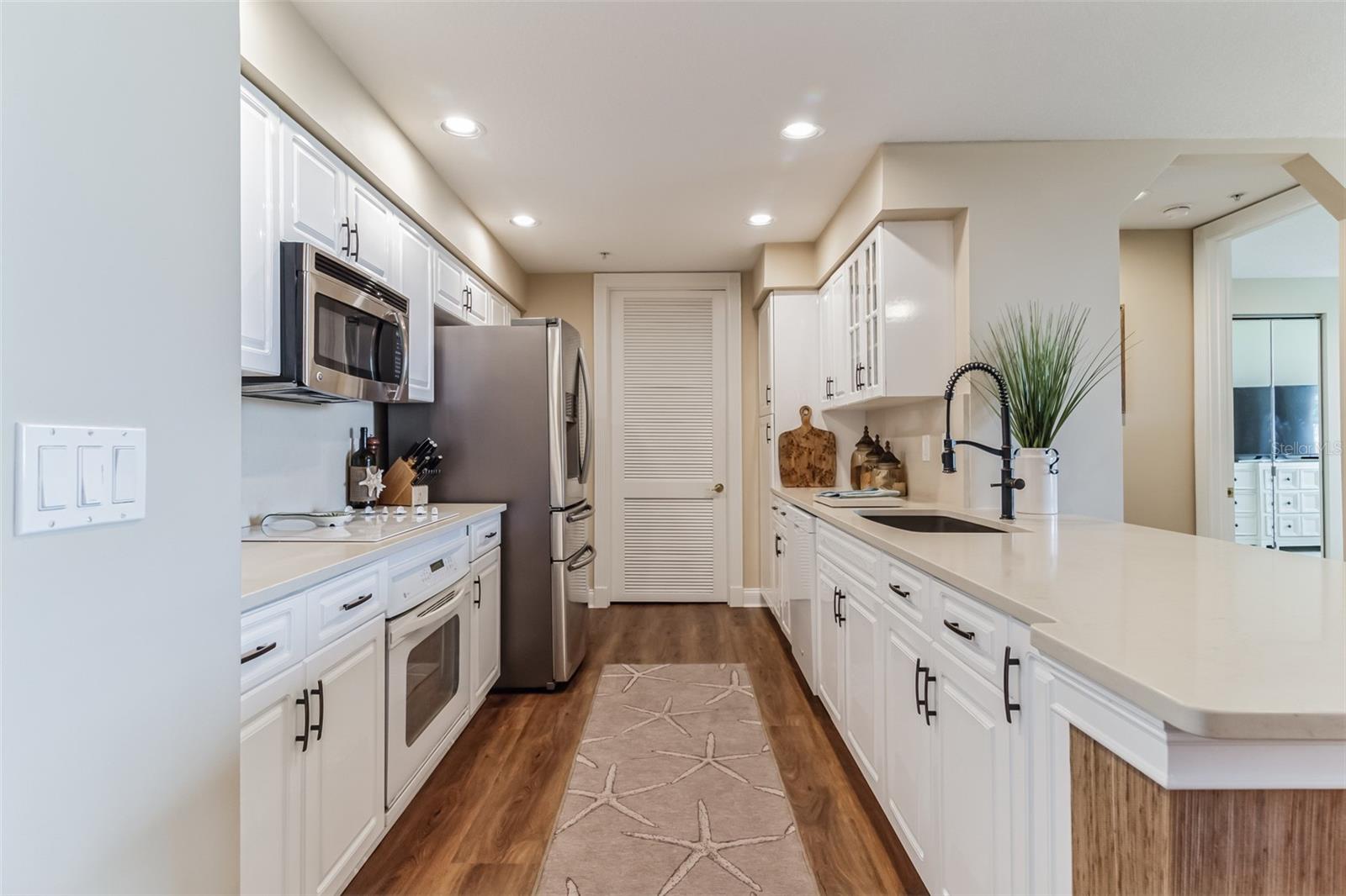 RIVERWALK AT HARBOUR VILLAGE - Residential