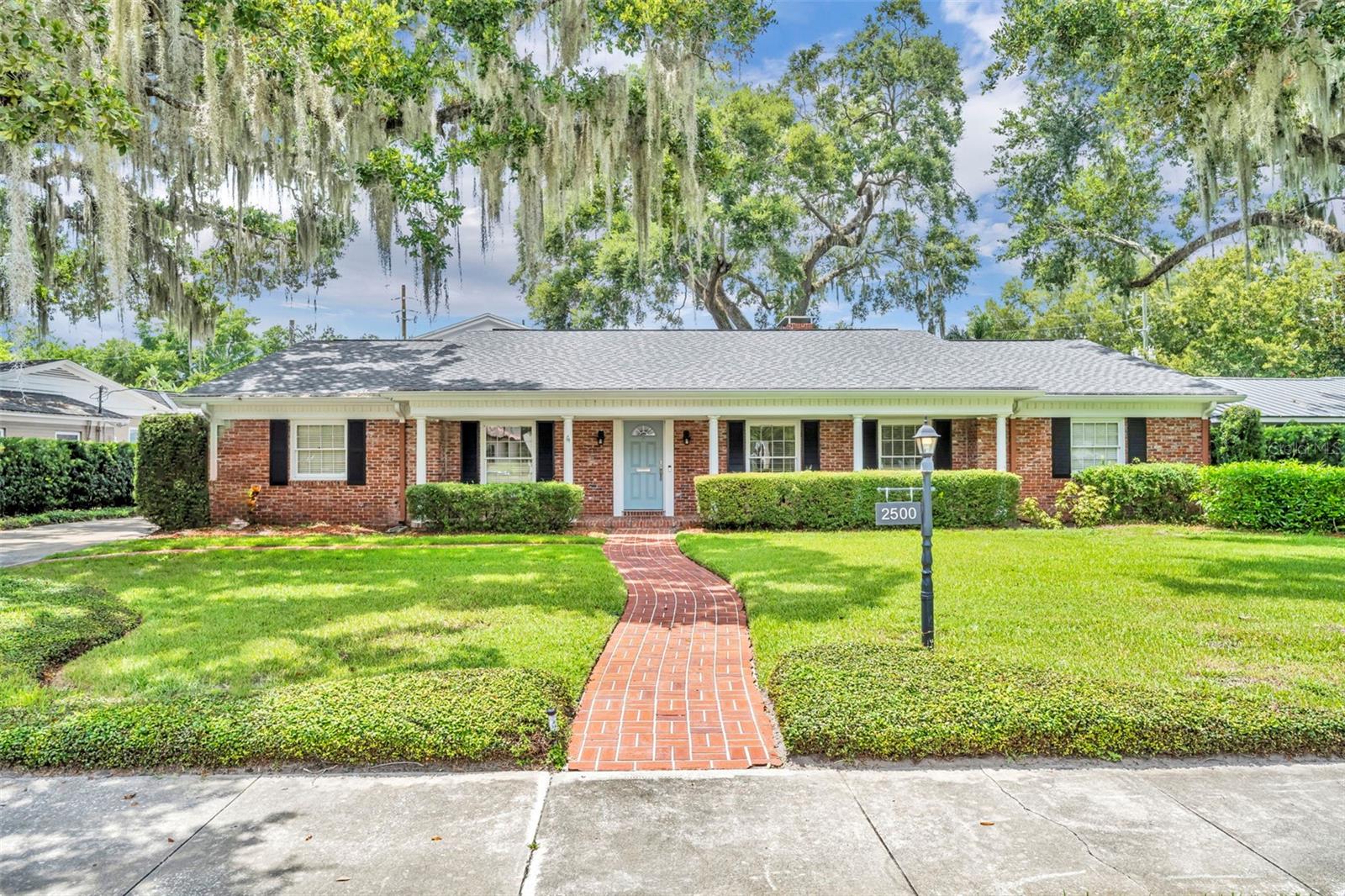 Beautiful 5-bedroom, 4.5-bath, 3,414 SF home in the highly sought-after Rose Isle neighborhood! The split floor plan includes three spacious bedrooms with en-suite baths downstairs. Upstairs there are two more large bedrooms, a full bath with double vanity,
separate shower and tub, and a bonus room that can be used as a playroom, office, or extra storage. The backyard is fully fenced with a great patio area and lush landscaping. Zoned for Audubon K–8 and Winter Park High School, this home is just minutes from Park Avenue, downtown Orlando, Dr. Phillips Performing Arts Center, Kia Center, Advent Health and Orlando Health hospitals, and museums.