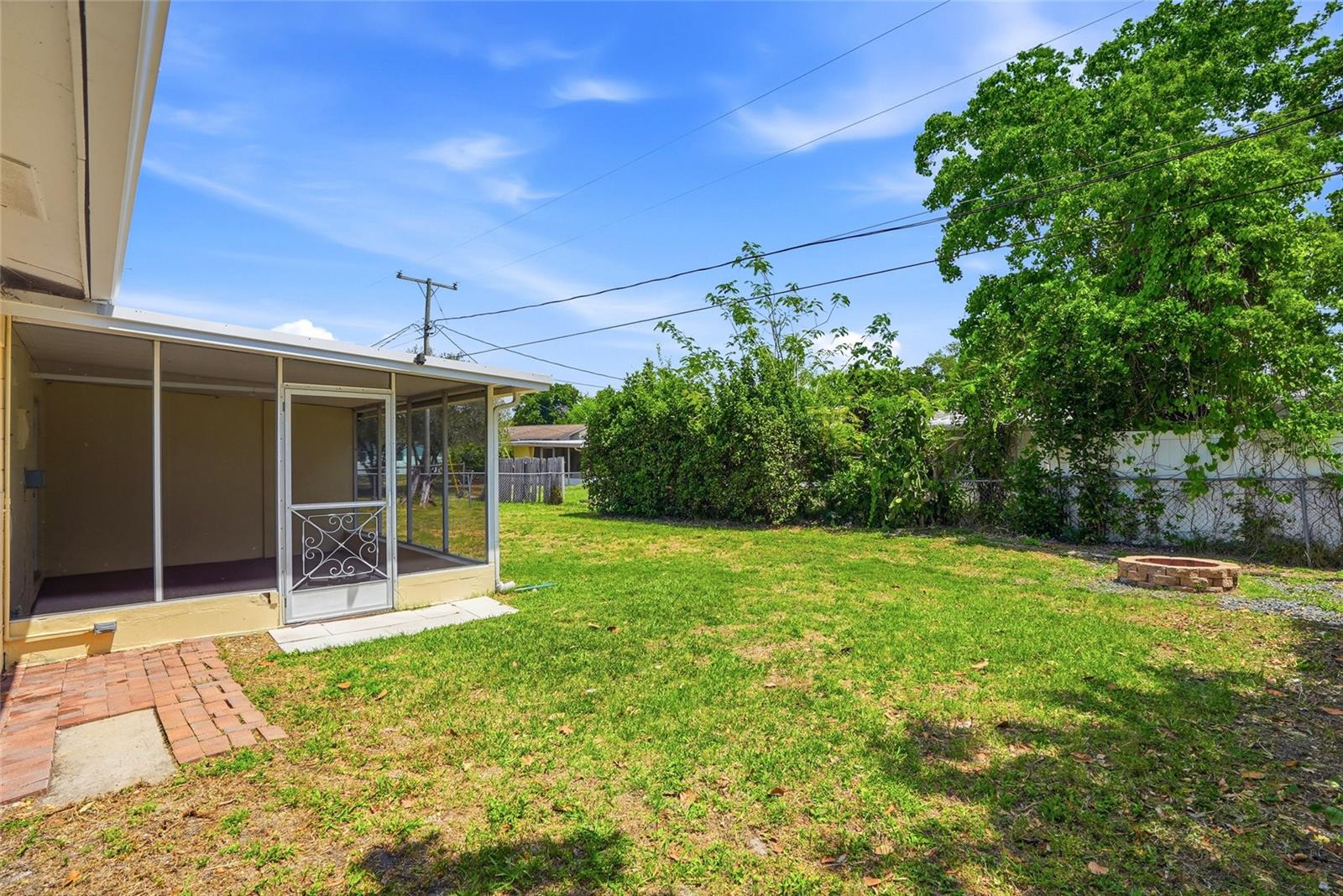 KENNETH CITY UNIT 1 REV - Residential