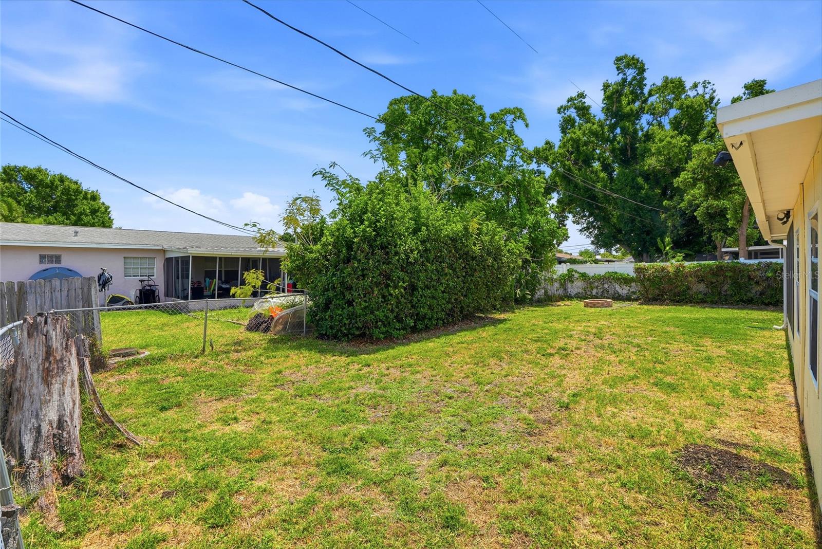 KENNETH CITY UNIT 1 REV - Residential