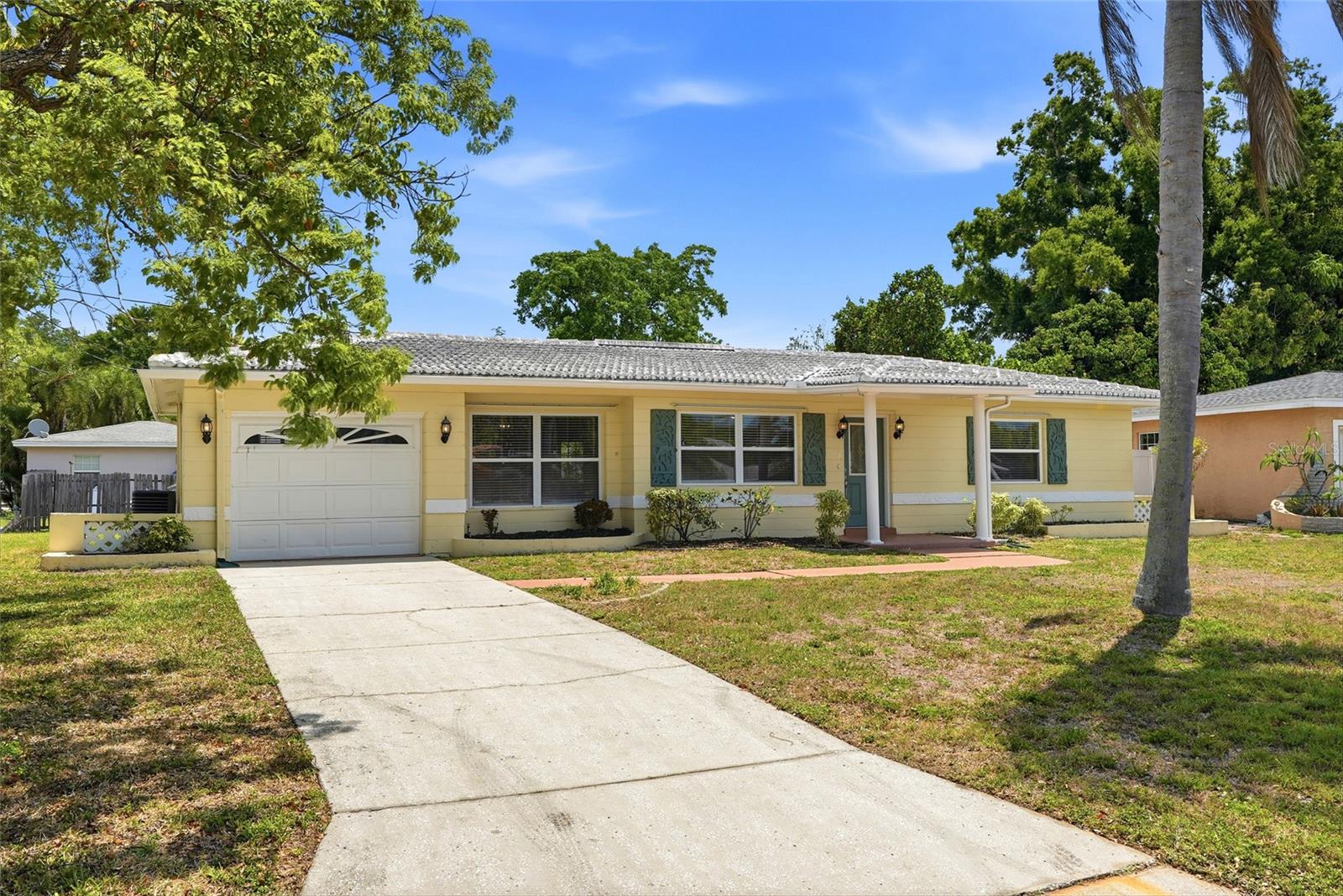 KENNETH CITY UNIT 1 REV - Residential