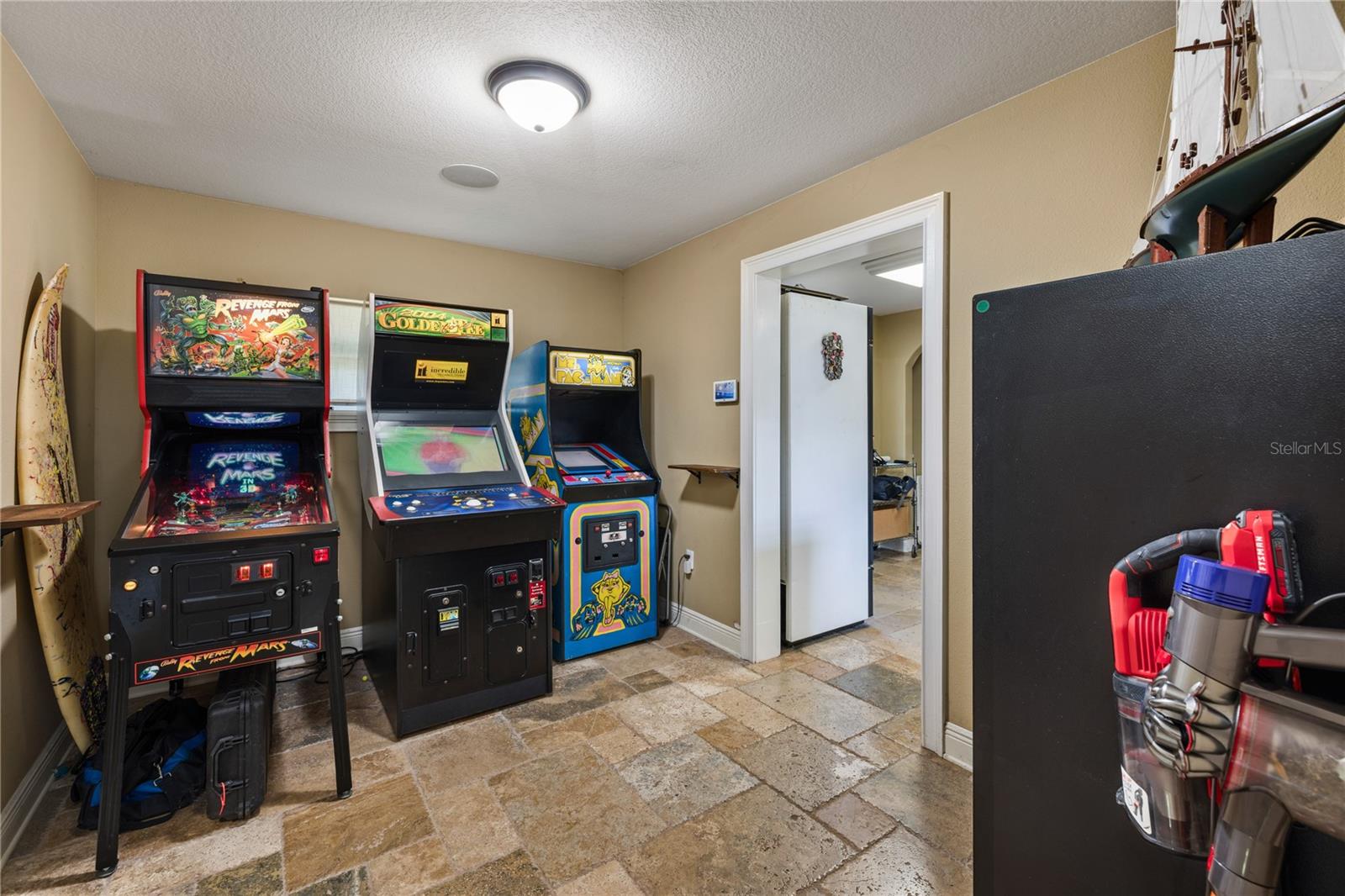 LAKE JESSAMINE SHORES/NORTH FLORIDA SHORES - Residential