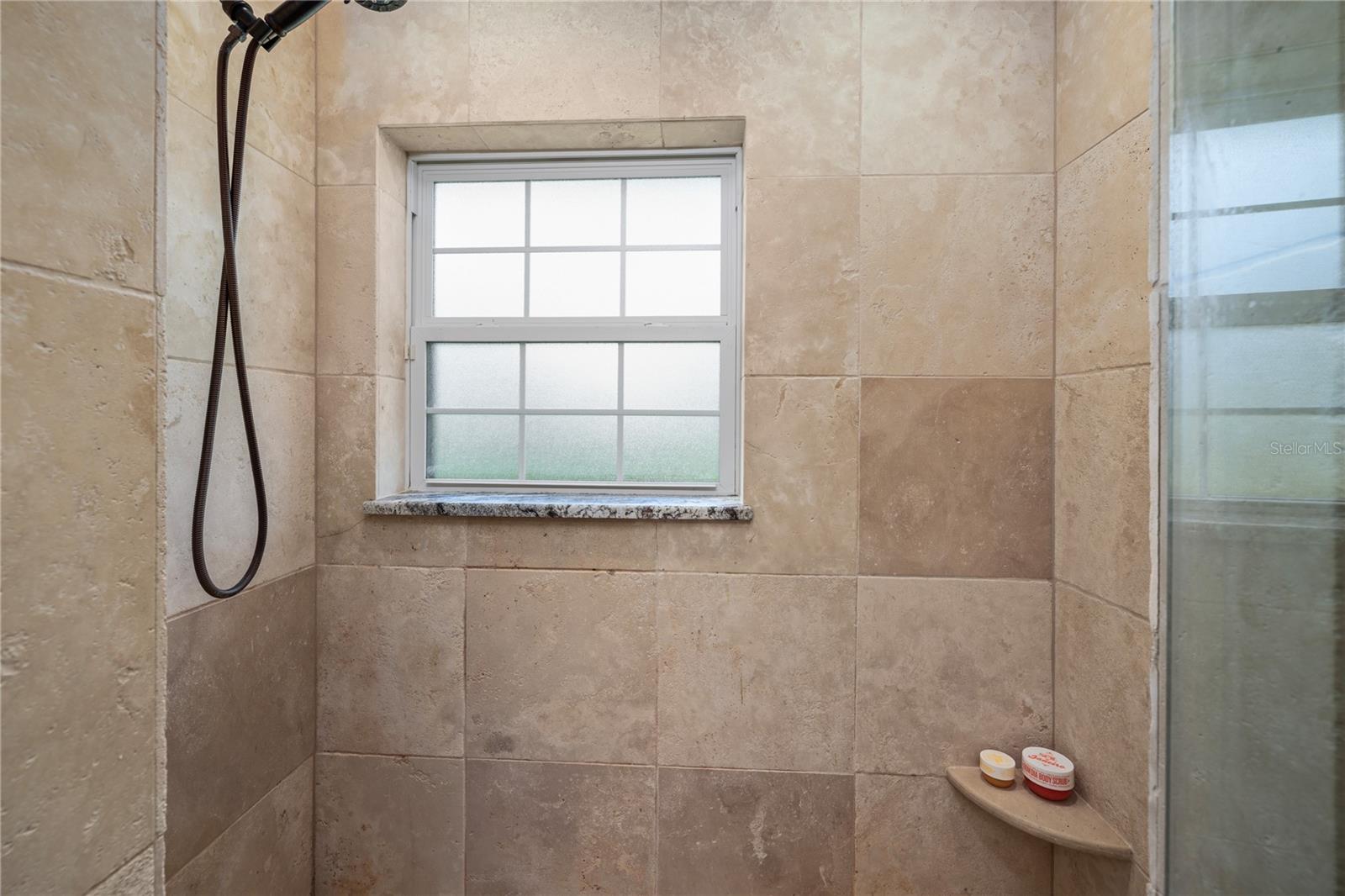 LAKE JESSAMINE SHORES/NORTH FLORIDA SHORES - Residential