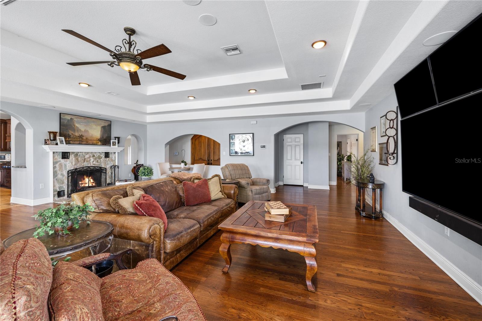 LAKE JESSAMINE SHORES/NORTH FLORIDA SHORES - Residential