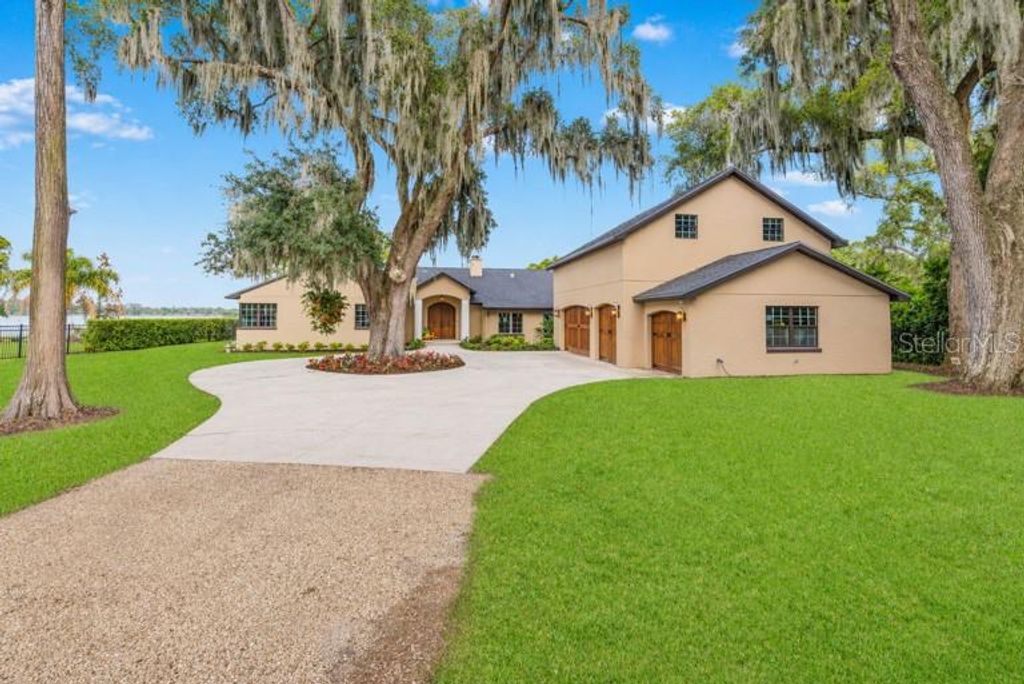 Photo of 5475 Lake Jessamine Drive, Orlando, FL 32839 (MLS # O6400165)
