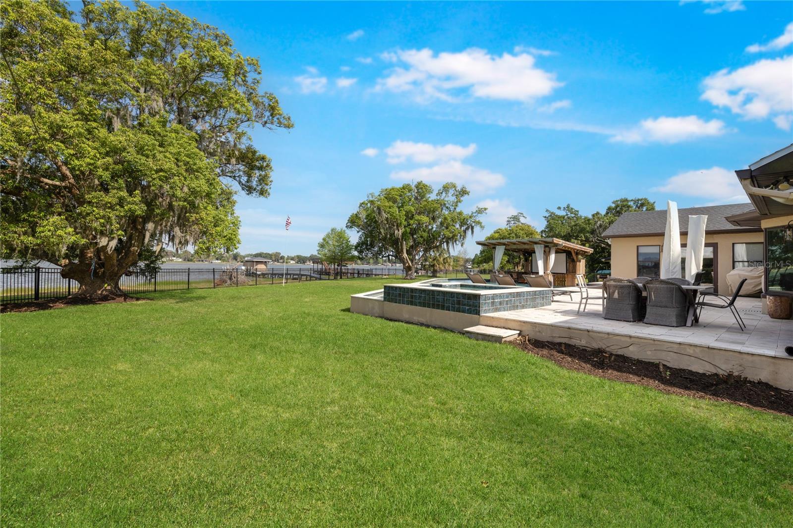 LAKE JESSAMINE SHORES/NORTH FLORIDA SHORES - Residential