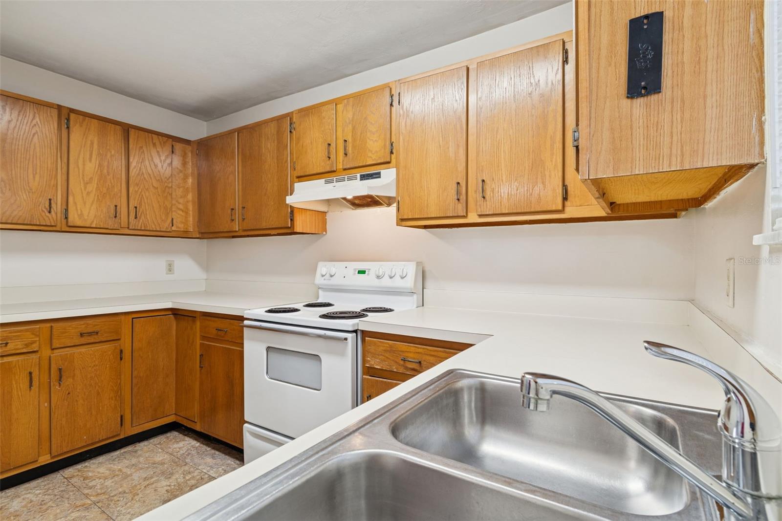 SOUTHFORK OAKS - Residential Lease