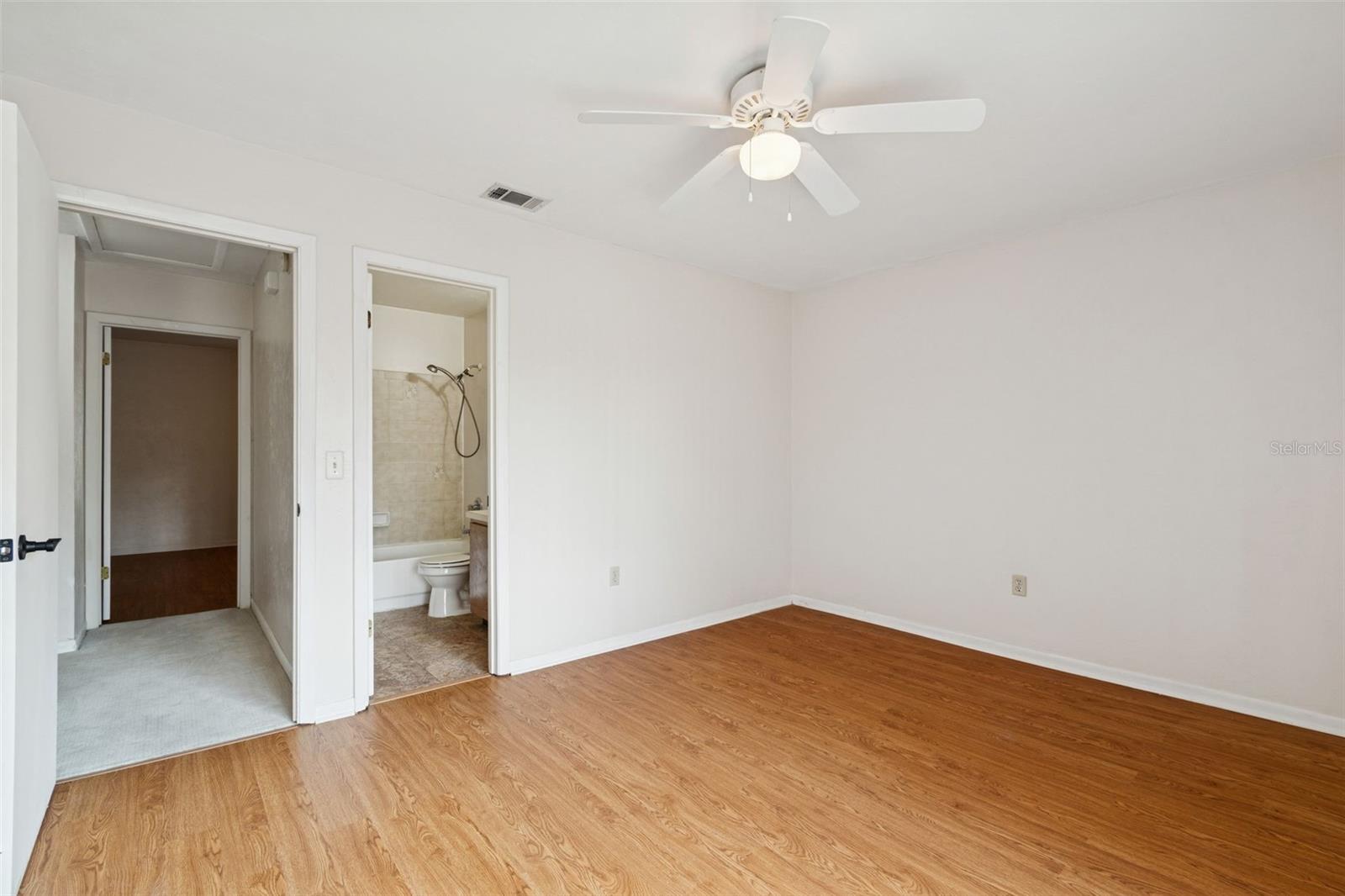 SOUTHFORK OAKS - Residential Lease