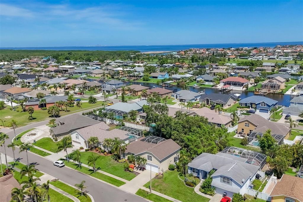 Photo of 815 Greenview Drive, Apollo Beach, FL 33572 (MLS # A4656965)