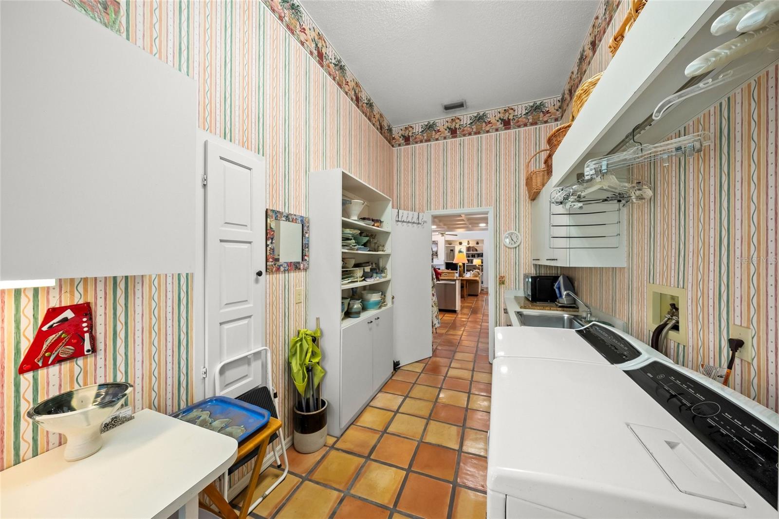 BENT TREE VILLAGE - Residential