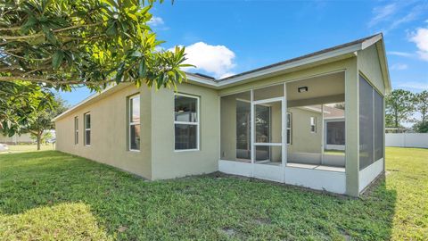 A home in WINTER HAVEN