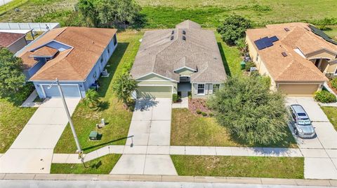 A home in WINTER HAVEN