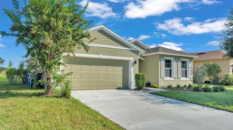 A home in WINTER HAVEN