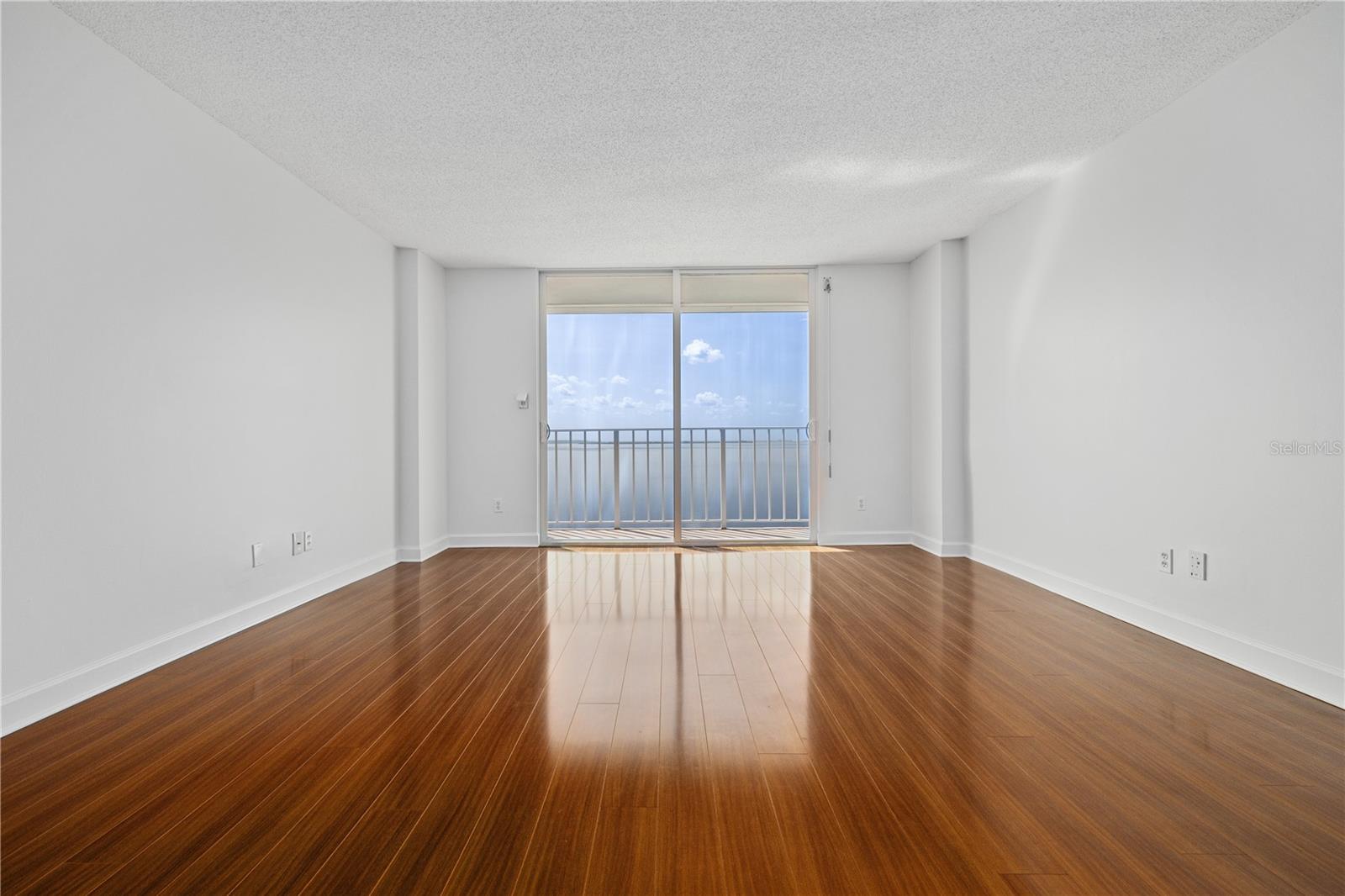 BAYSHORE DIPLOMAT A CONDOMINIU - Residential Lease