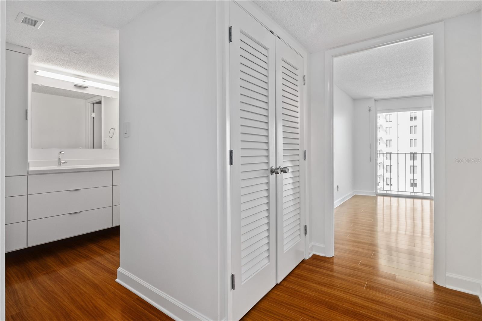 BAYSHORE DIPLOMAT A CONDOMINIU - Residential Lease