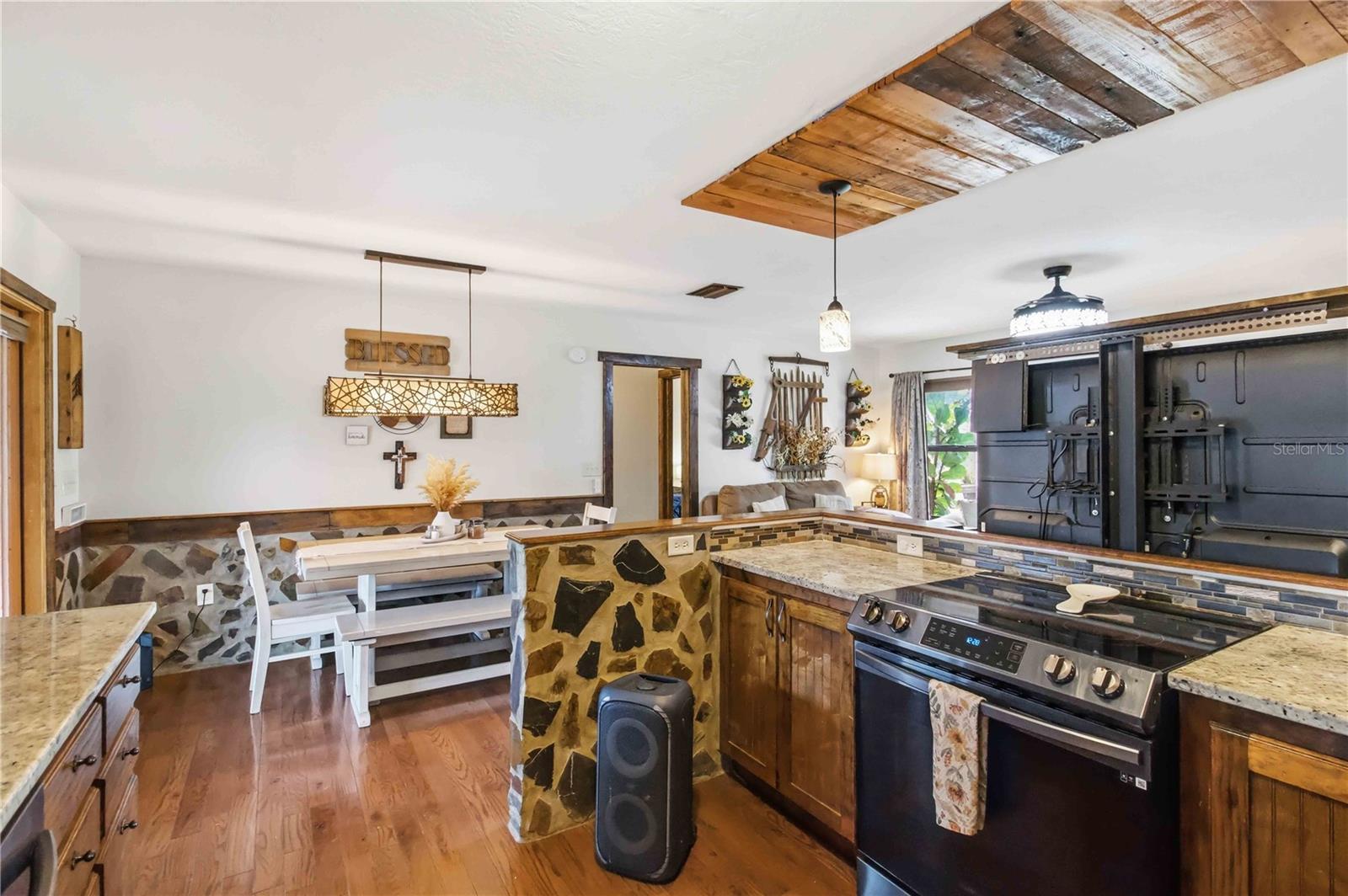 SAN JOSE ESTATES - Residential