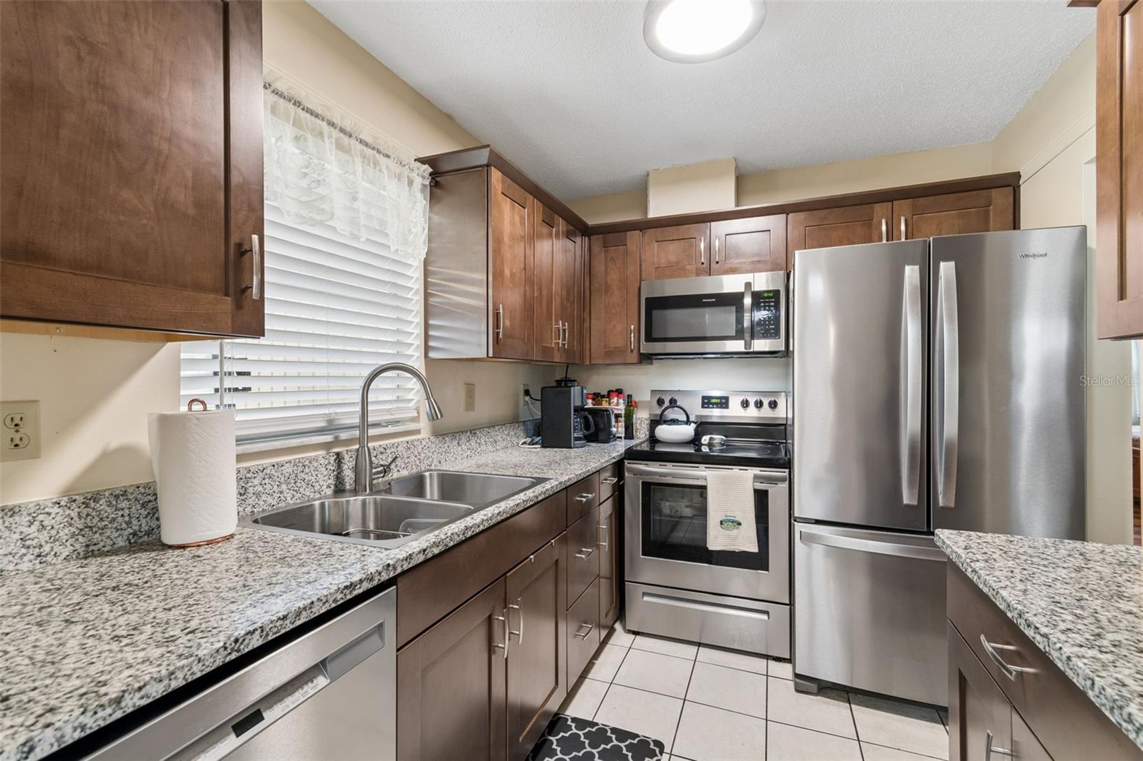 CAMBRIDGE M CONDO REV - Residential