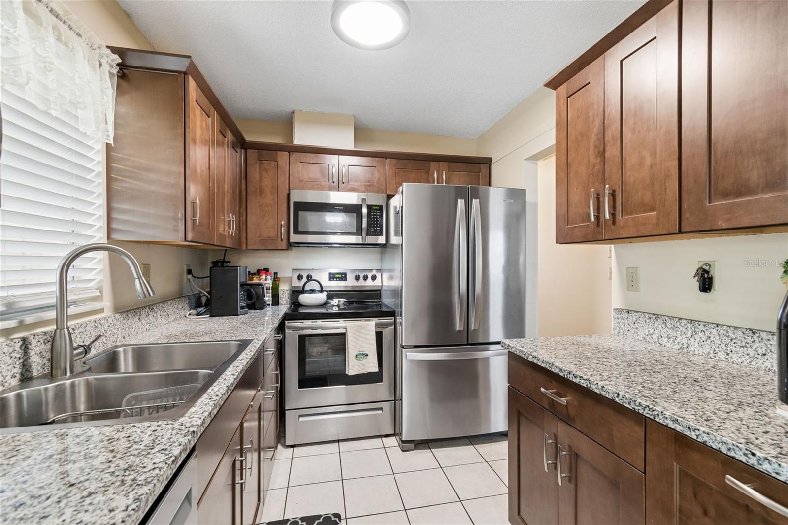 CAMBRIDGE M CONDO REV - Residential