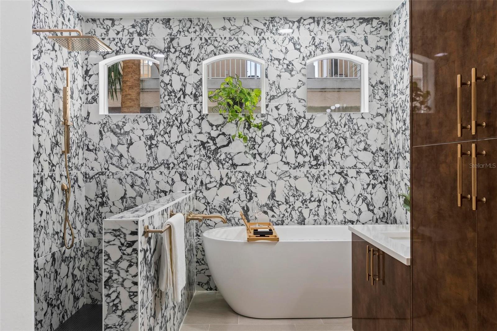 GRAND VISTA - Residential