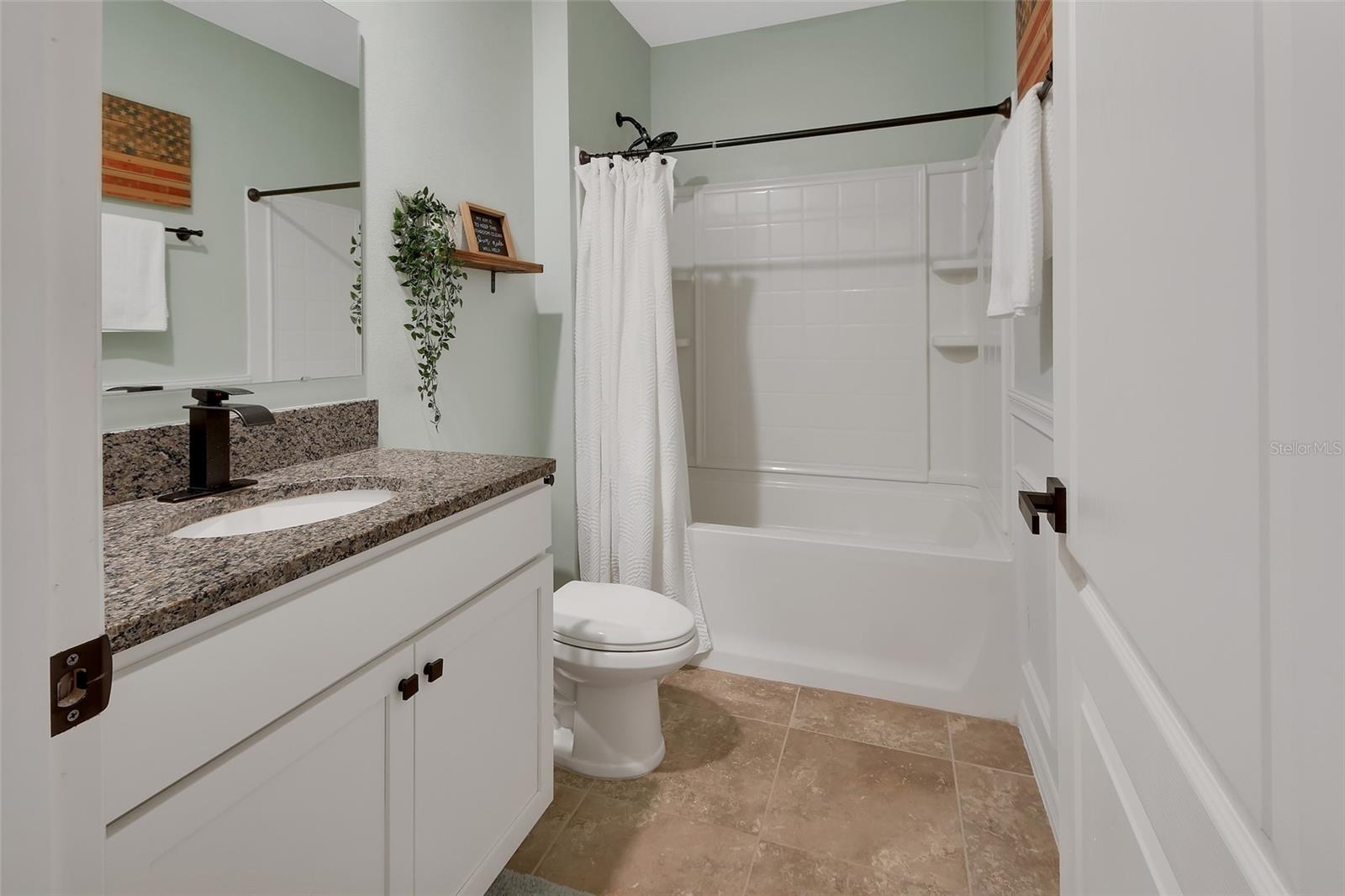 JACOBS LNDG - Residential