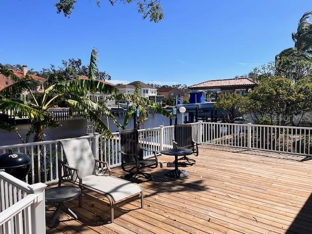 DAVIS ISLANDS PB10 PG52 TO 57 - Residential