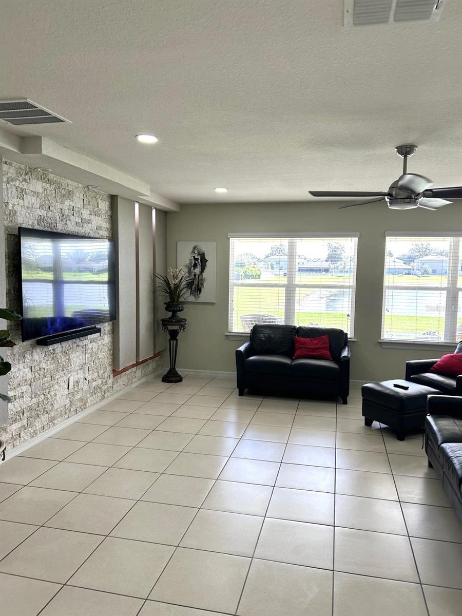 BISHOP LNDG PH 1 - Residential