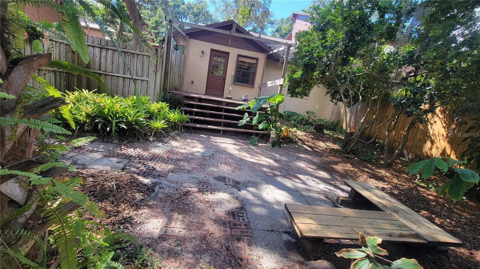 VINEYARD CONDO PH 04 - Residential