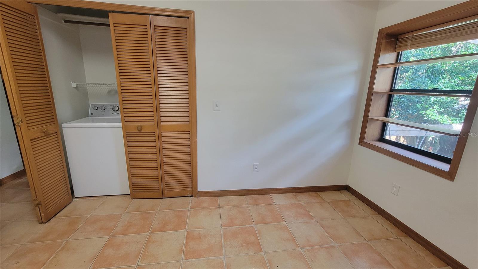 VINEYARD CONDO PH 04 - Residential