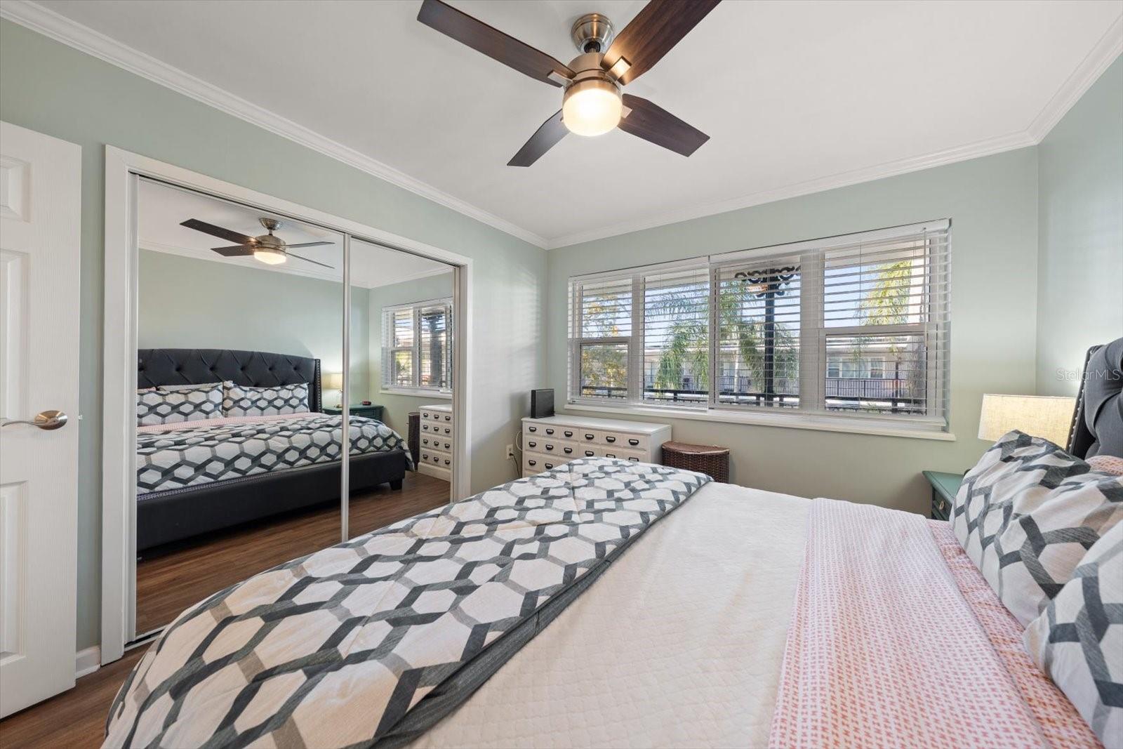 VICTORIA THE CONDO - Residential