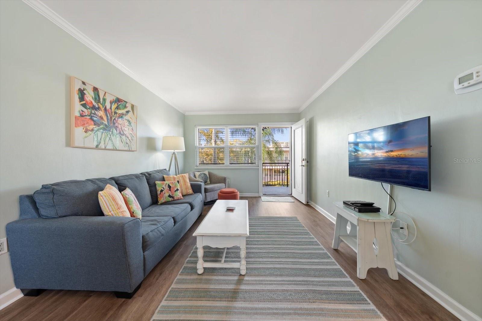 VICTORIA THE CONDO - Residential