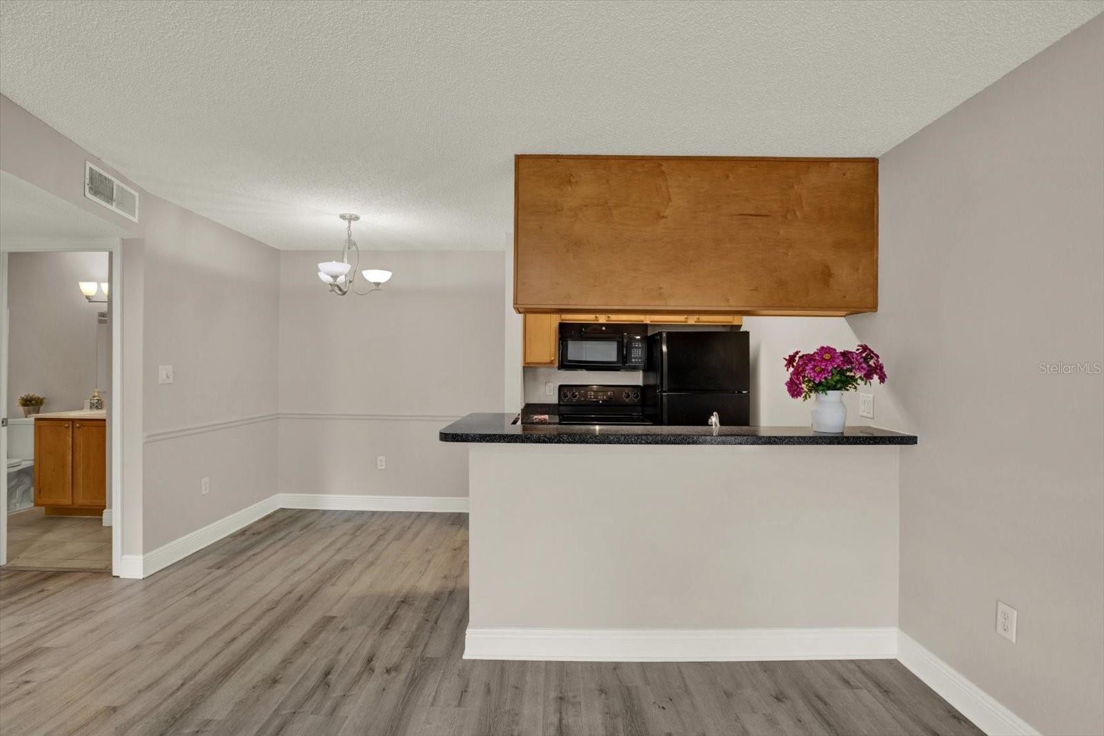 308 LAKE PARSONS GREEN 203