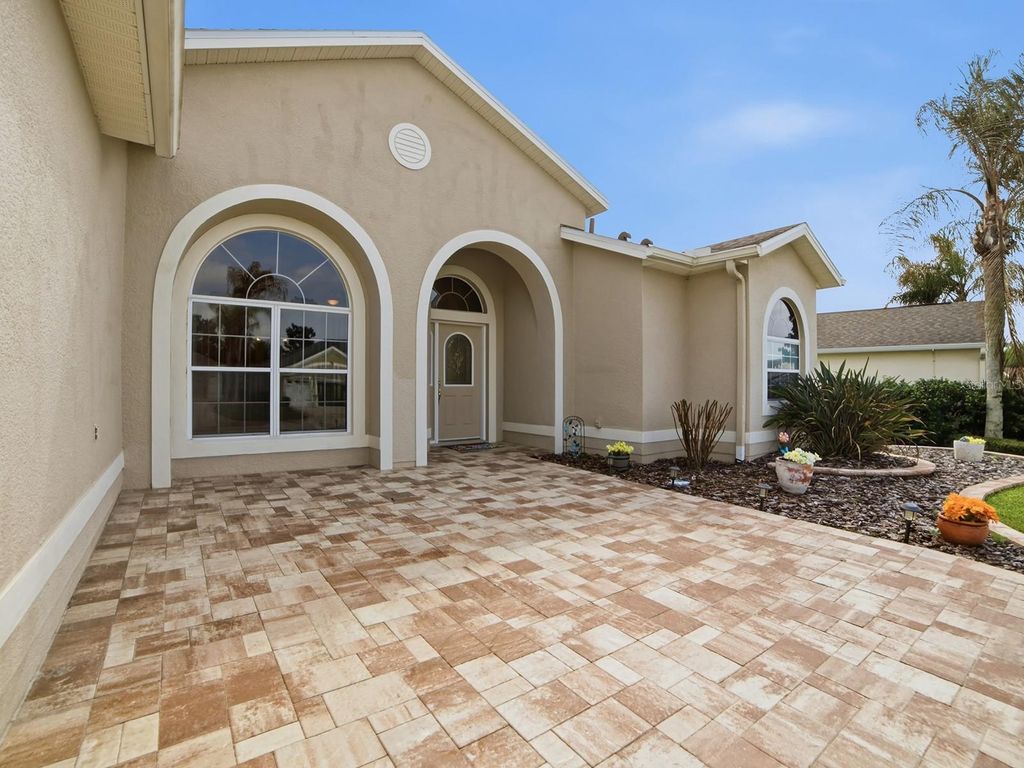 Photo of 24530 Parlange Court, Leesburg, FL 34748 (MLS # G5110076)