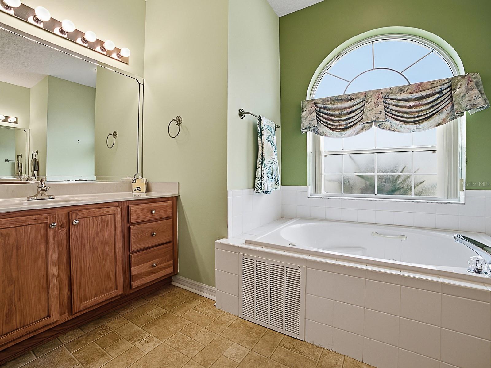 PLANTATION AT LEESBURG NOTTOWAY VILLAGE - Residential