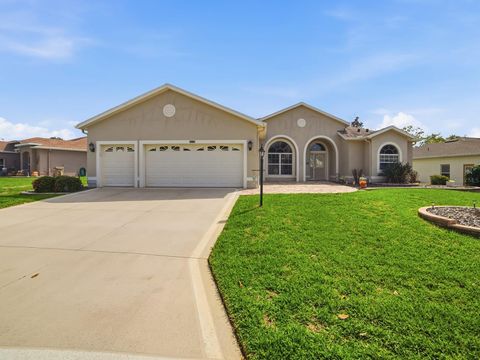 Photo of 24530 Parlange Court, Leesburg, FL 34748 (MLS # G5110076)