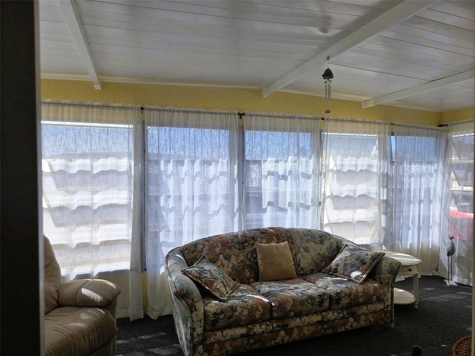 OAKWOOD MANOR - Residential