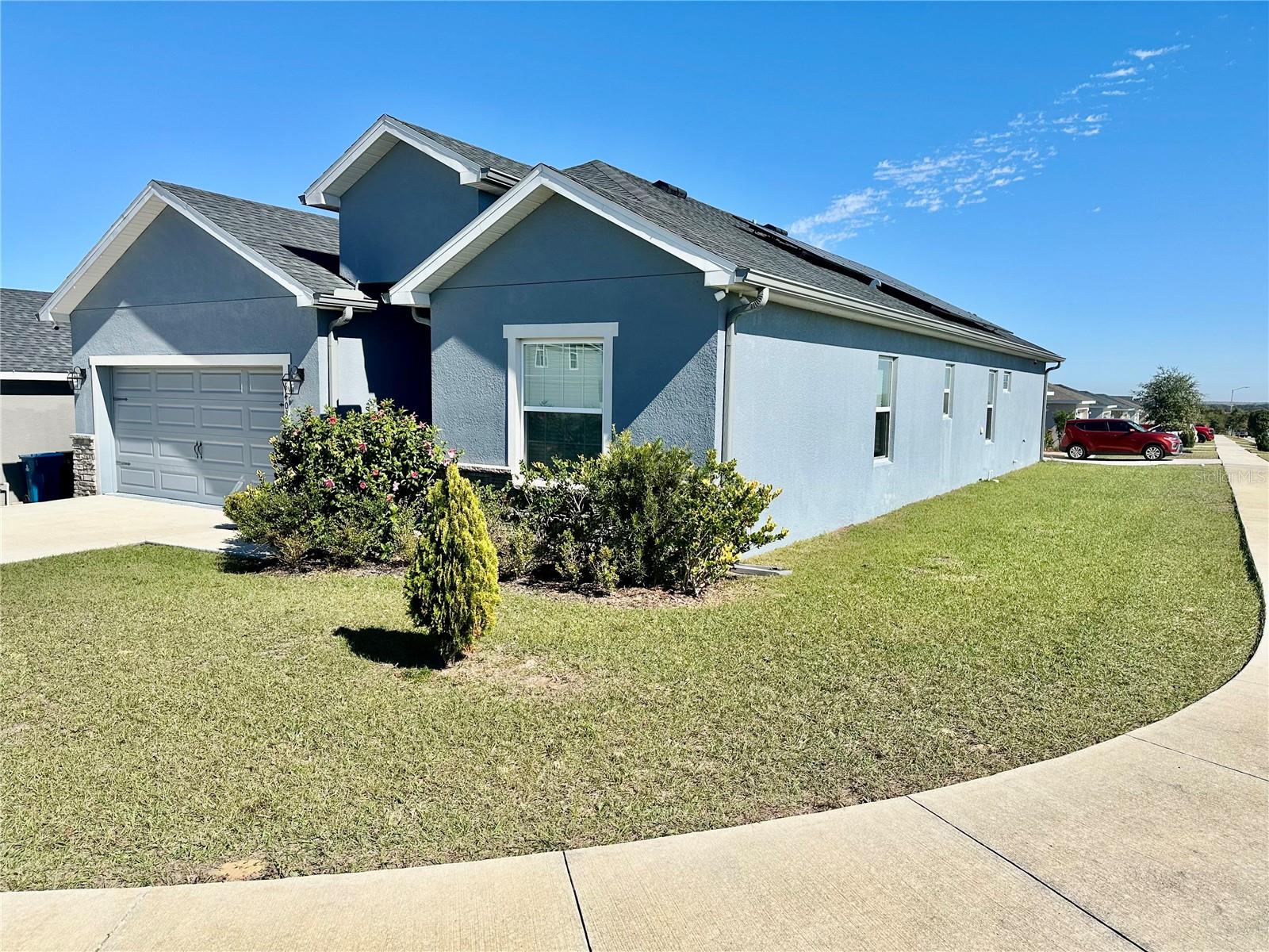 4403 HUMMINGBIRD LANE