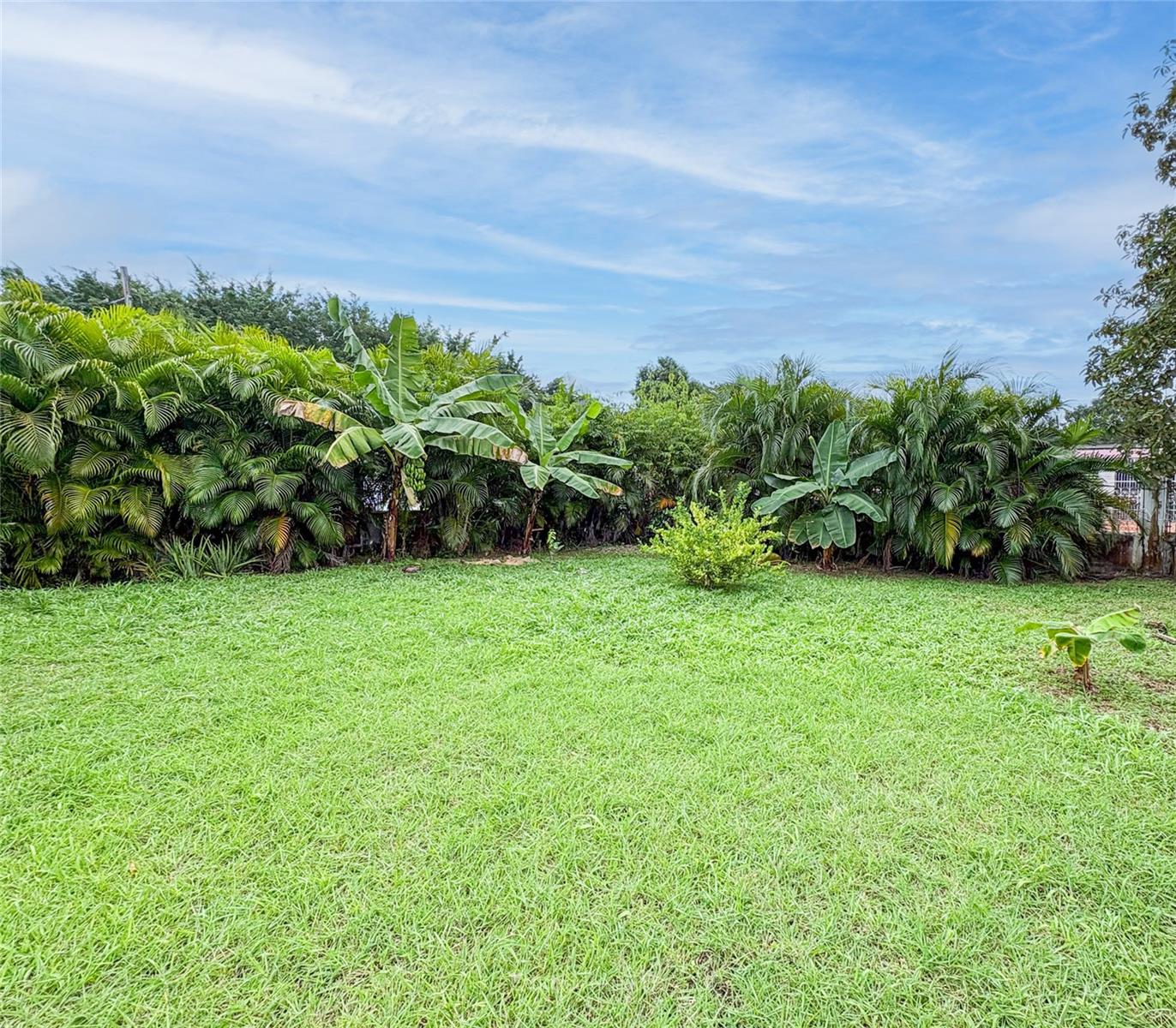 COUNTRY CLUB - Residential