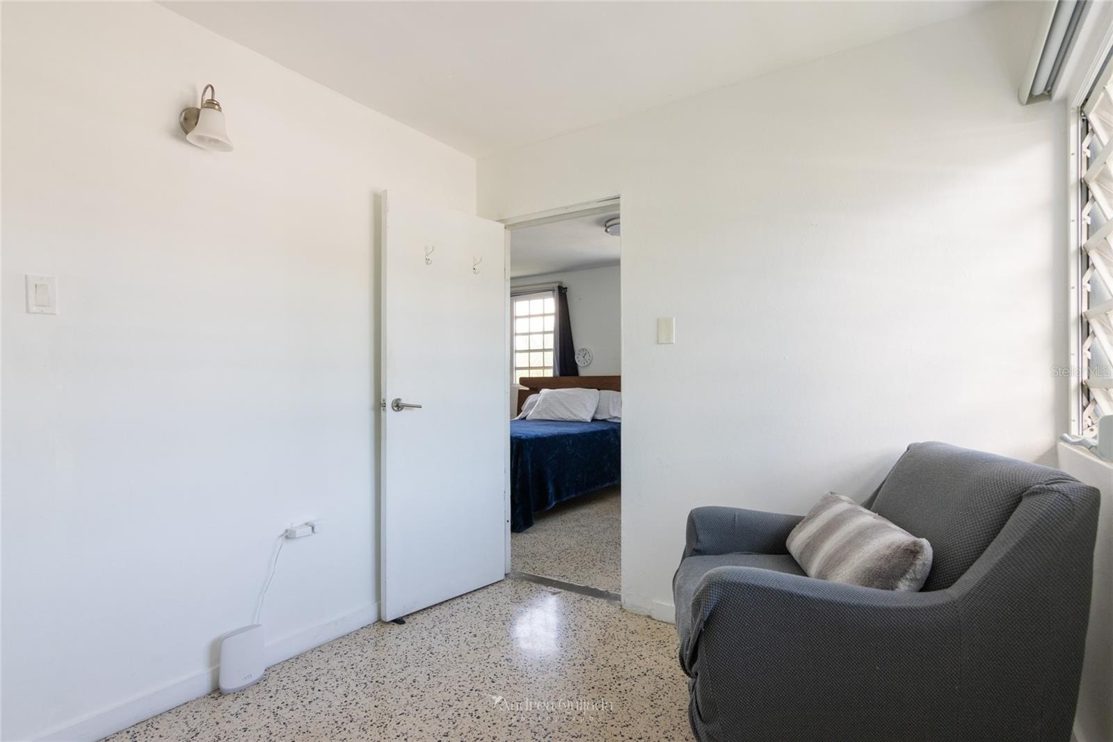 COUNTRY CLUB - Residential