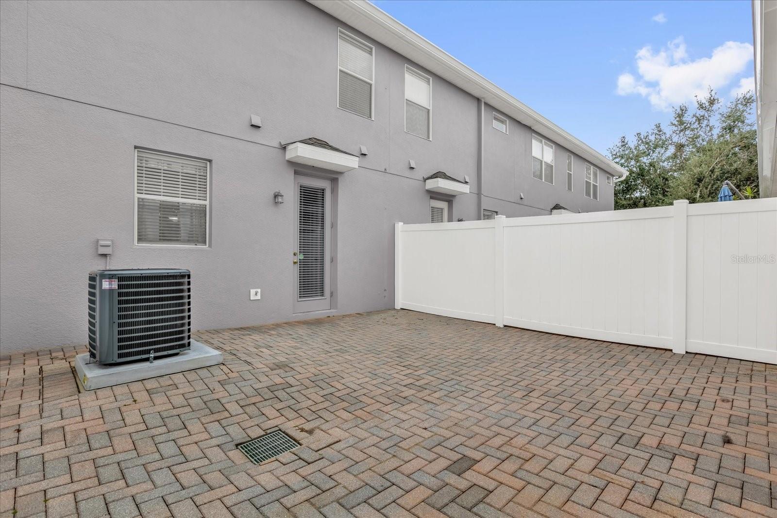 SIGNATURE LKS-PCL 01D PH 01 - Residential