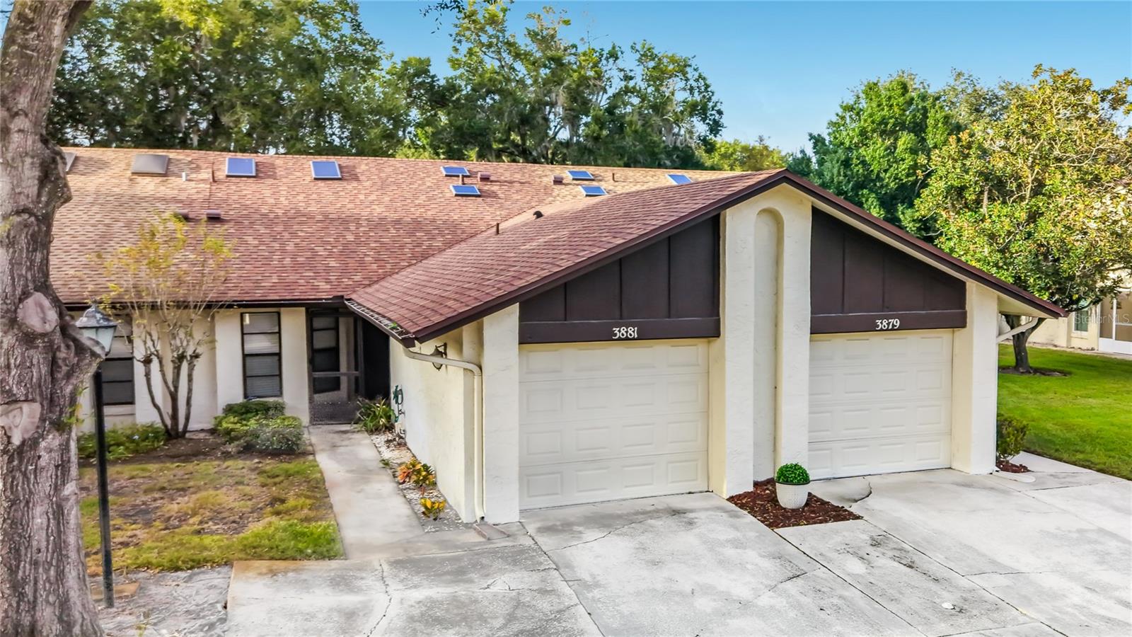 3881 VILLA ROSE LANE
