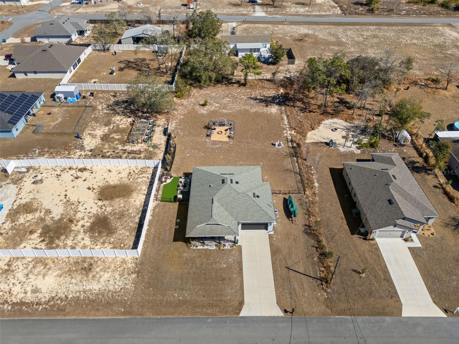 ROYAL HIGHLANDS - Residential