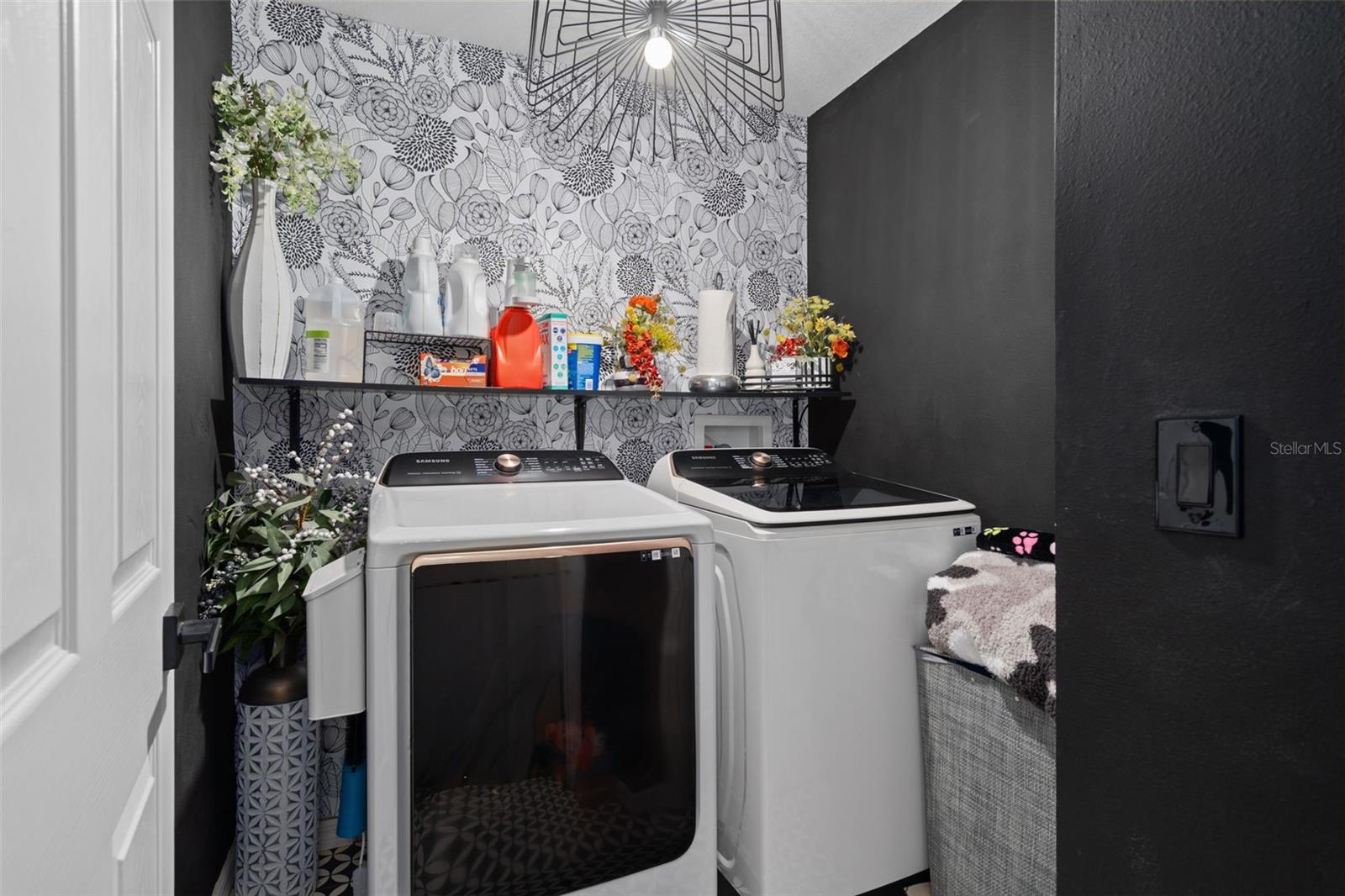 ROYAL HIGHLANDS - Residential