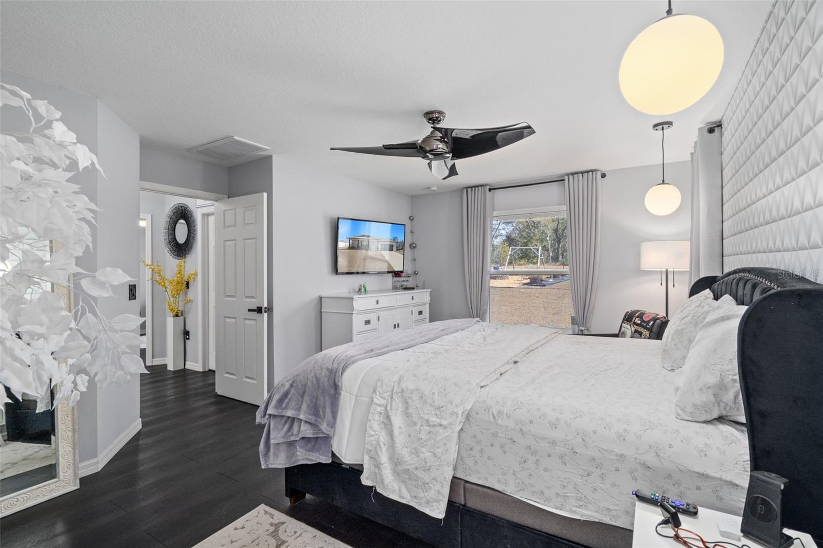 ROYAL HIGHLANDS - Residential