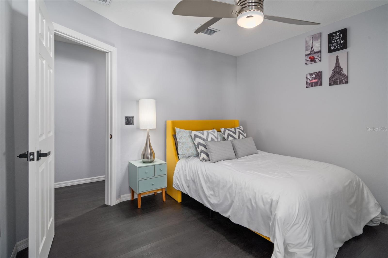 ROYAL HIGHLANDS - Residential