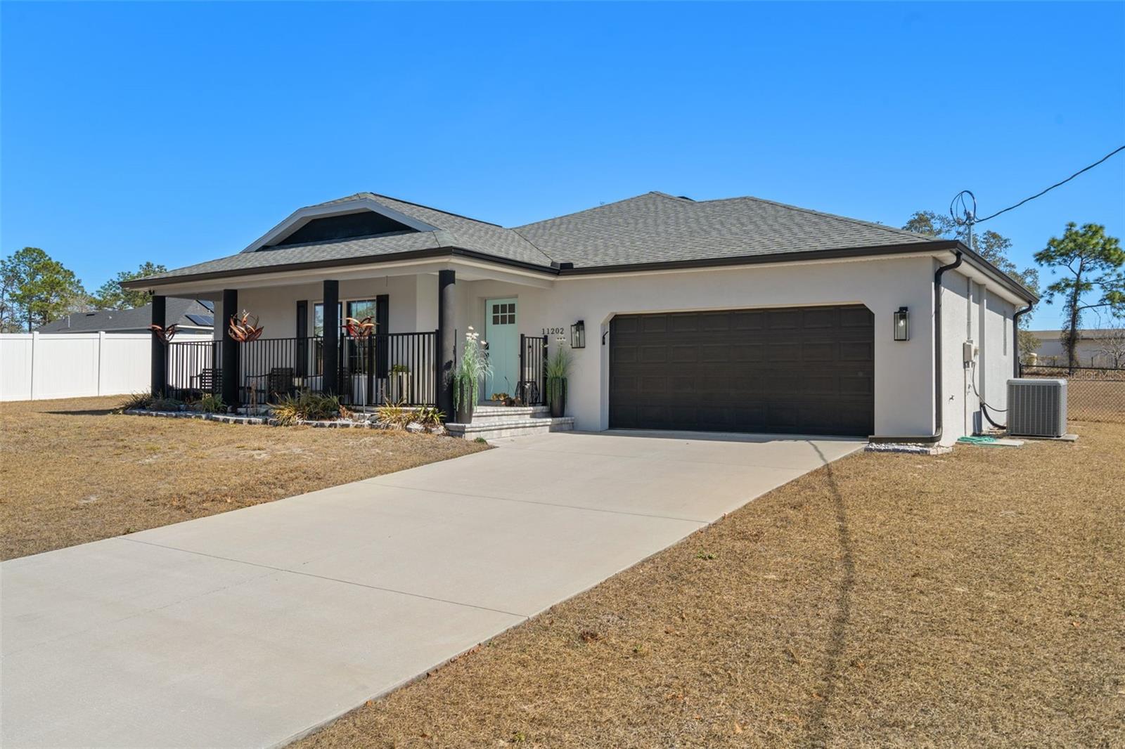 ROYAL HIGHLANDS - Residential