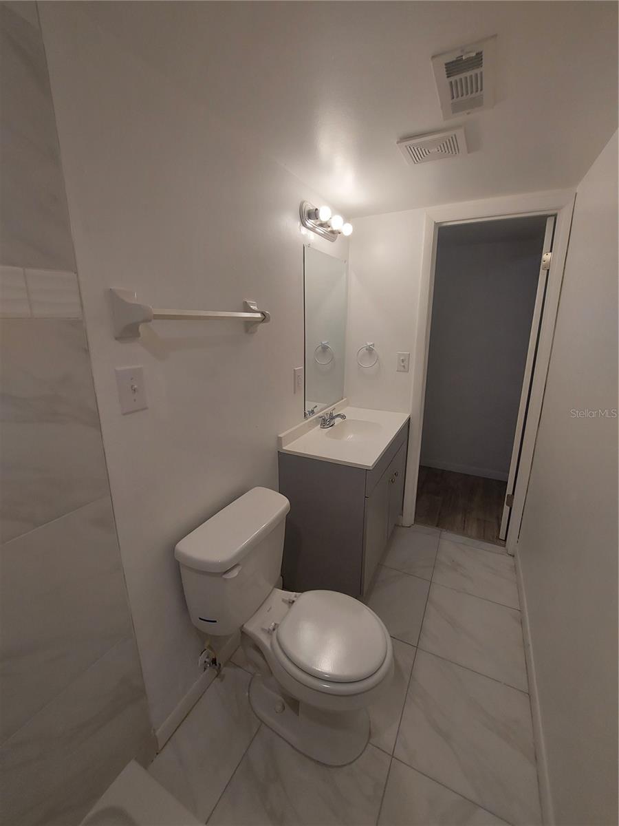 BLUE LAKE - Residential