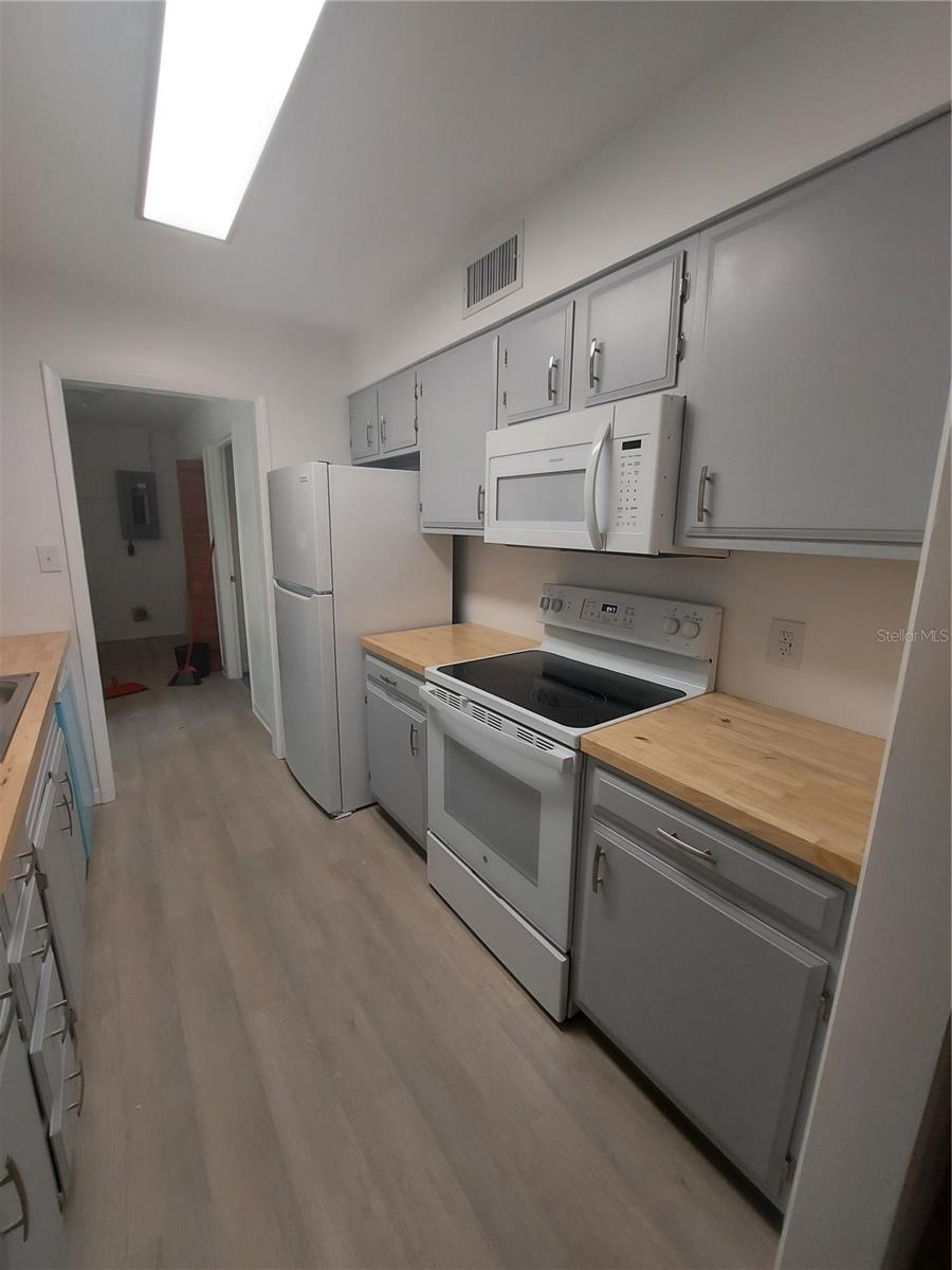 BLUE LAKE - Residential